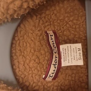 Tudor Court Teddy Coat! Tan, Size Medium ( fits large ) Used in Good condition